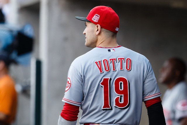 Dodgers Video: Joey Votto Stomps On Paper Airplane