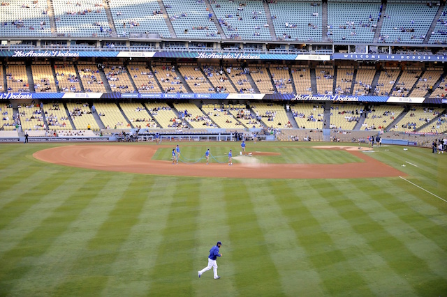 Clayton-kershaw-dodger-stadium-field-view