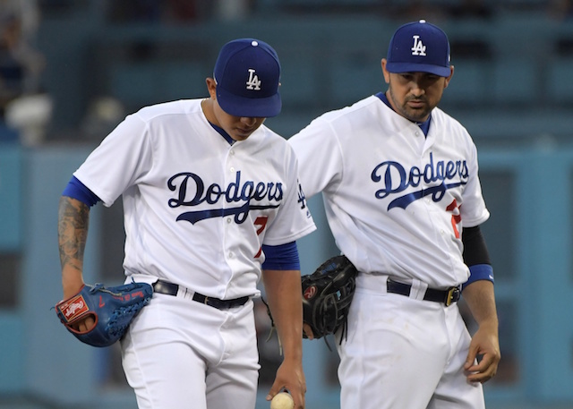 Adrian-gonzalez-julio-urias