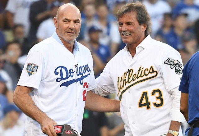 Dennis Eckersley, Kirk Gibson before a 2018 World Series game at Dodger Stadium