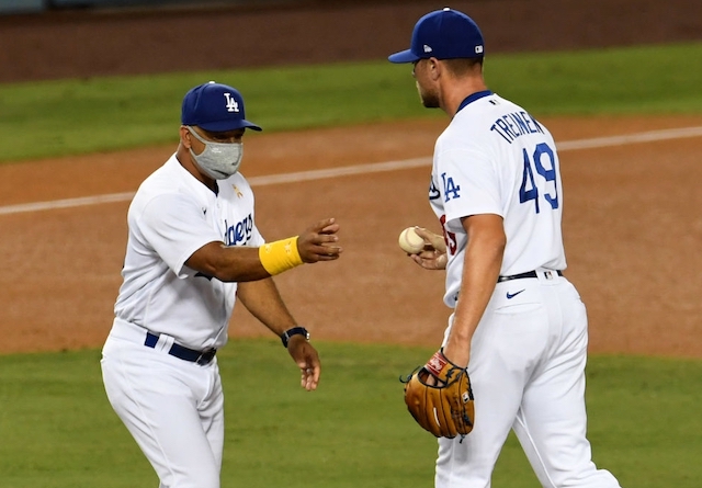 Dave Roberts, Blake Treinen, pitching change