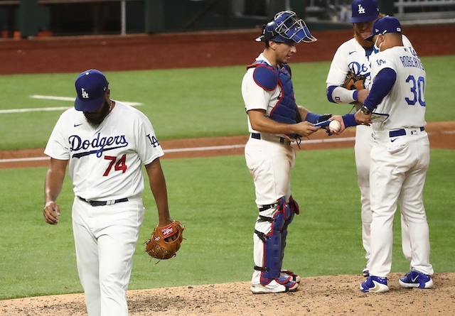 Austin Barnes, Kenley Jansen, Dave Roberts, Justin Turner, pitching change, 2020 NLDS