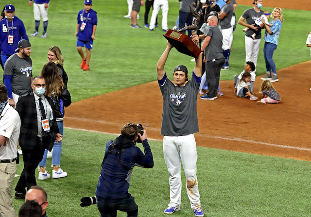 Corey Seager, World Series MVP trophy, 2020 World Series