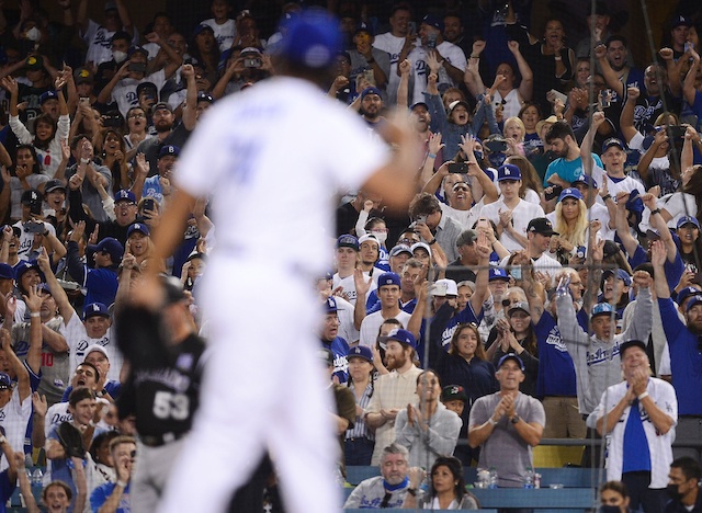 Kenley Jansen, Dodgers fans, Dodgers win