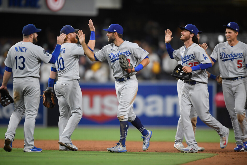 Cody Bellinger, Max Muncy, Corey Seager, Chris Taylor, Justin Turner, Dodgers win