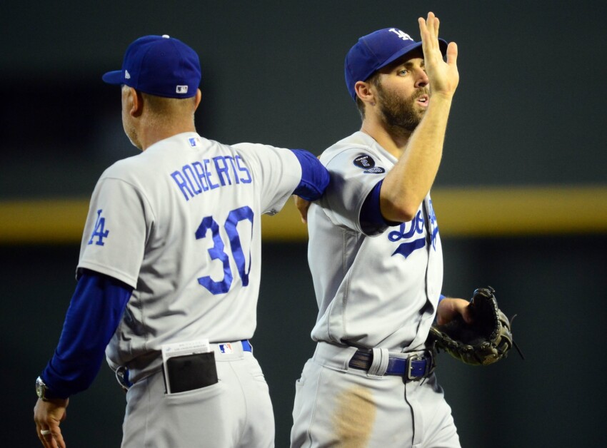 Dave Roberts, Chris Taylor, Dodgers win