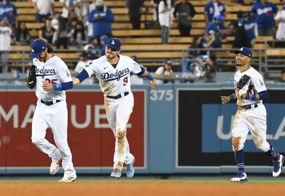 Cody Bellinger, Mookie Betts, Gavin Lux, Dodgers win