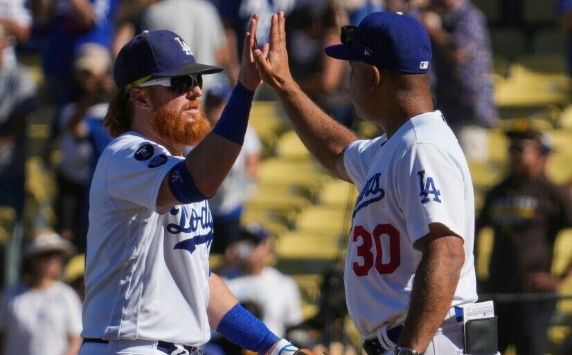 Dave Roberts, Justin Turner, Dodgers win