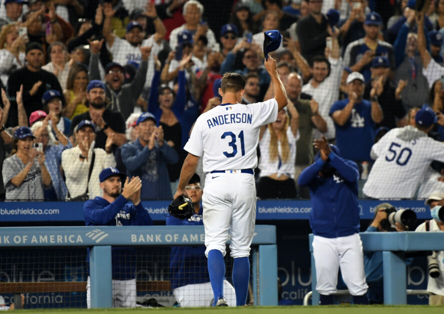 Hanser Alberto, Tyler Anderson, Andrew Heaney, Julio Urías, Dodgers fans, standing ovation