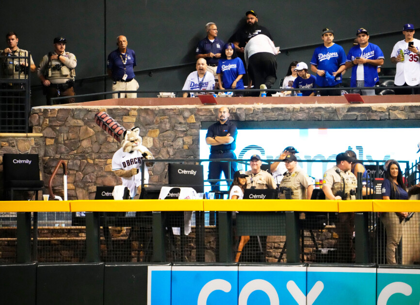 Dodgers fans, police, 2022 NL West