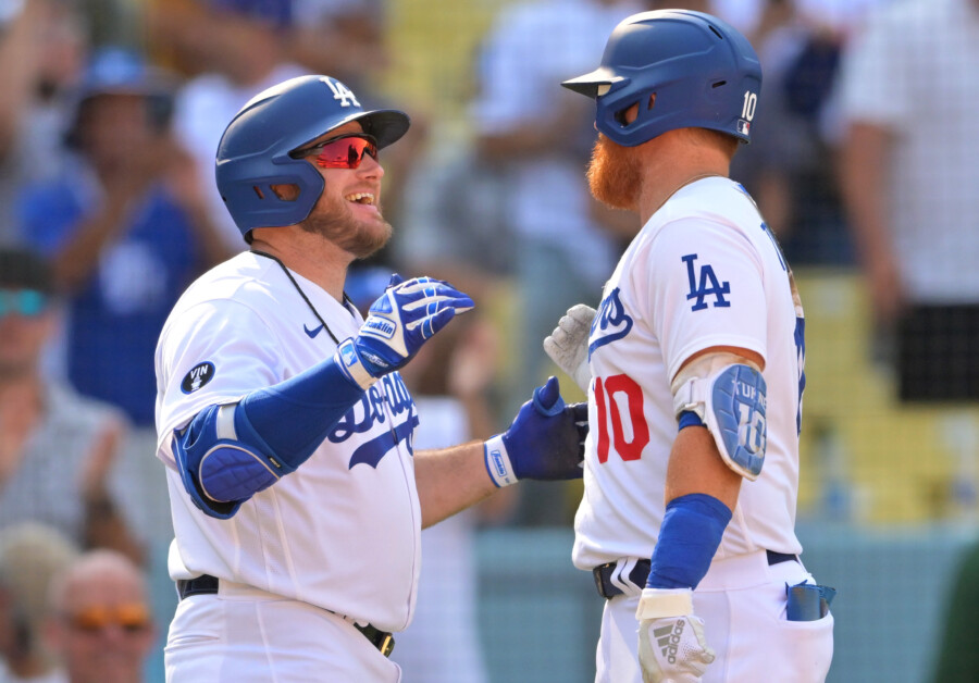 Max Muncy, Justin Turner