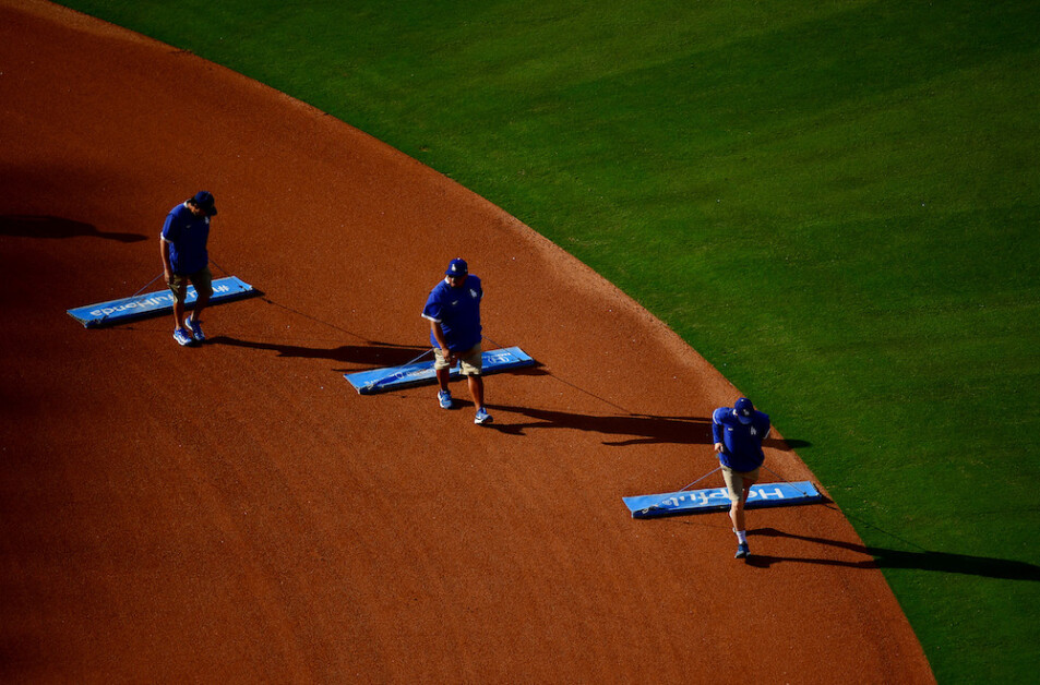 Dodger Stadium grounds crew, Dodger Stadium infield dirt