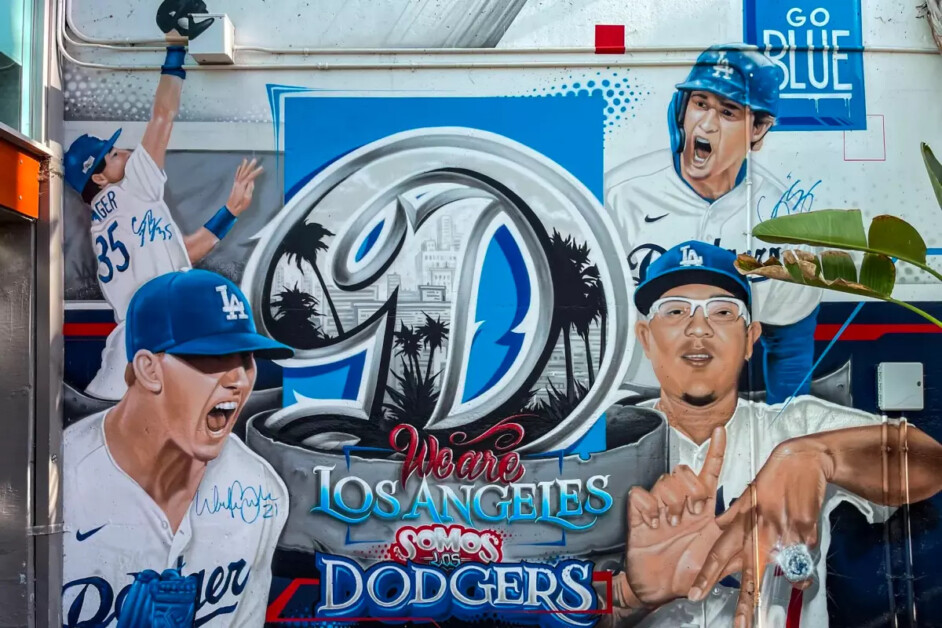 Cody Bellinger, Walker Buehler, Corey Seager, Julio Urías, Dodger Stadium mural