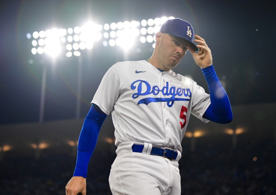 Freddie Freeman, Dodger Stadium lights