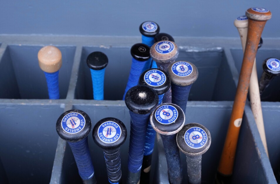 Kiké Hernández, Miguel Rojas, Dodgers bats