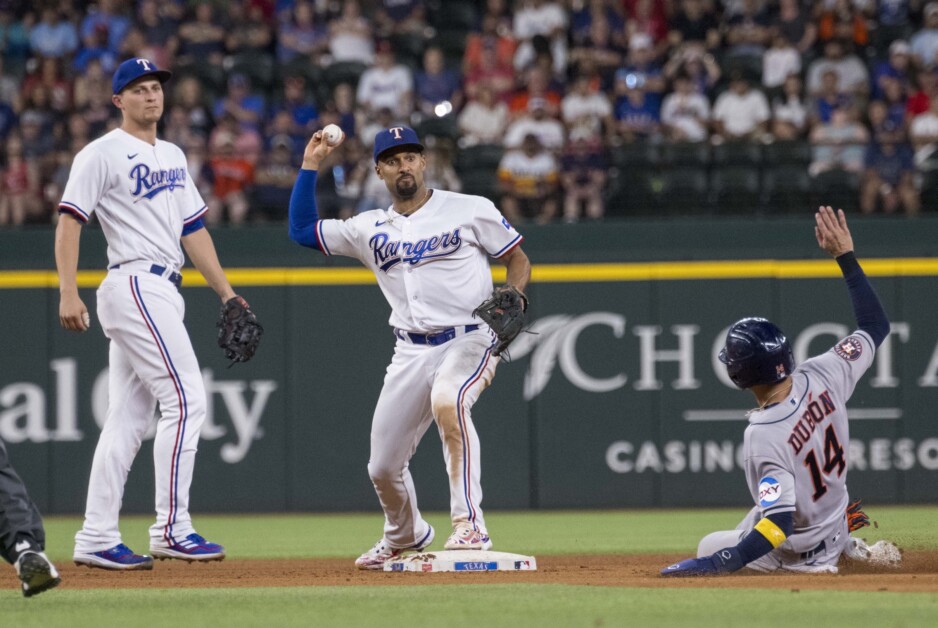 Mauricio Dubón, Corey Seager, Marcus Semien