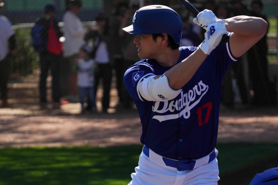 Shohei Ohtani, Dodgers workout, 2024 Spring Training