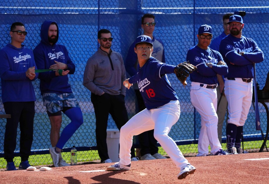 Yoshinobu Yamamoto, Dave Roberts, Josh Bard, Tony Gonsolin, Brandon Gomes, Jeff Kingston, Dodgers workout, 2024 Spring Training