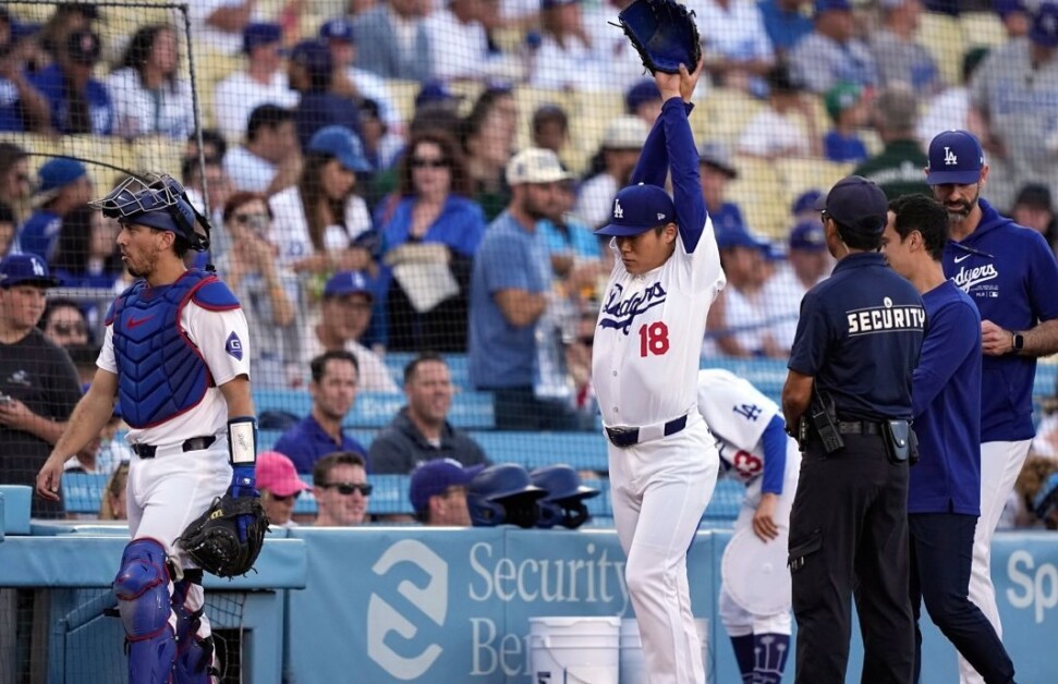 Austin Barnes, Yoshinobu Yamamoto, Mark Prior